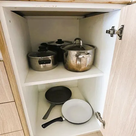 Sunny 2br Getaway Steps From The With Wi-fi Lejlighed *